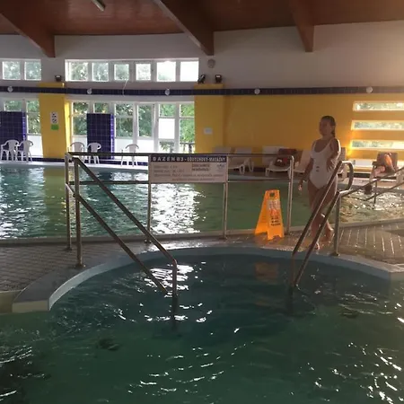 Alojamento de Acomodação e Pequeno-almoço Villa Dolne Saliby *