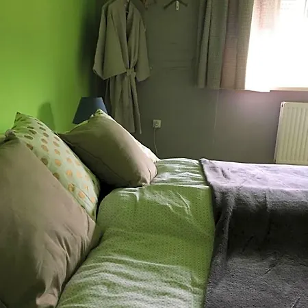 Alojamento de Acomodação e Pequeno-almoço Villa Dolne Saliby *